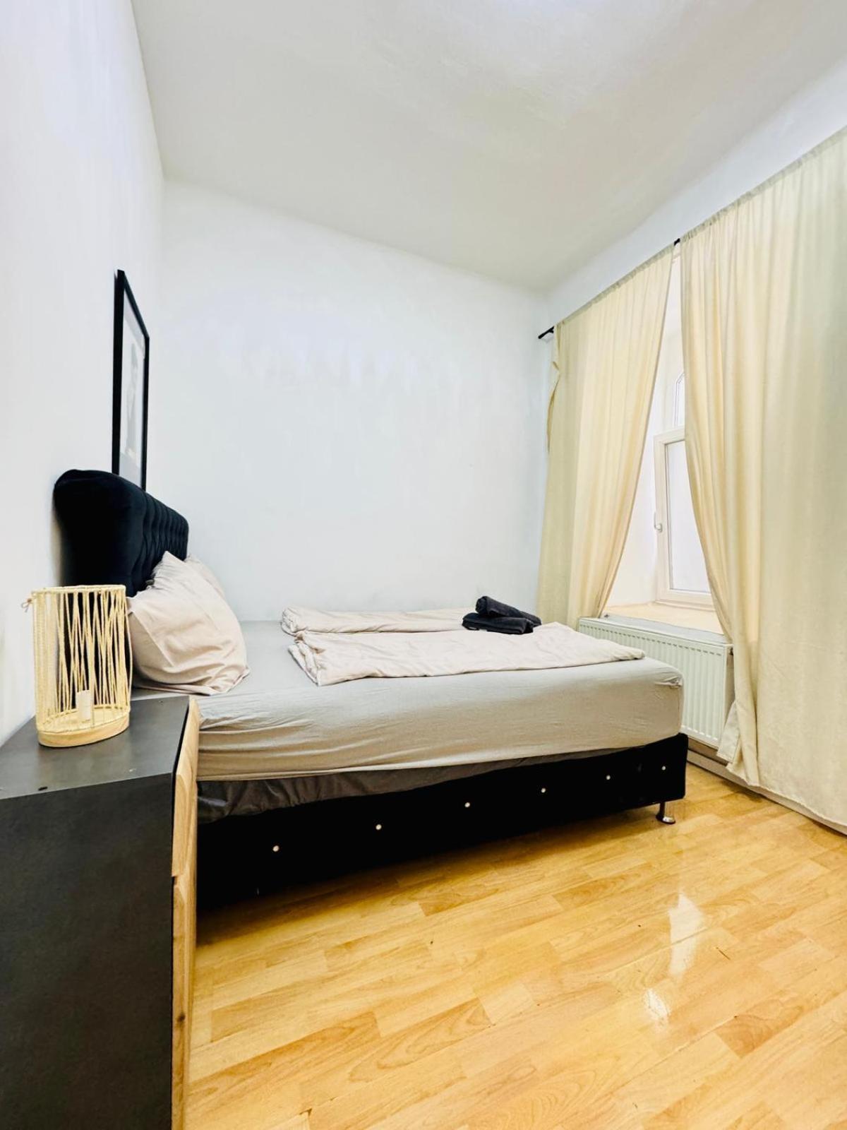 Comfy Rooms In A Shared Apt, 8Min To Rathausplatz Viena Exterior foto